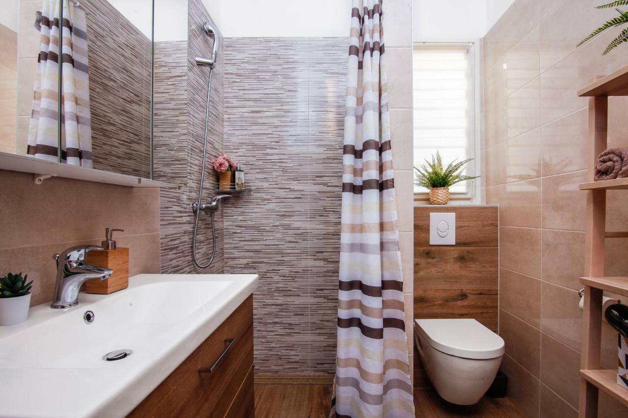 Apartment Kensi*** Пула Екстериор снимка