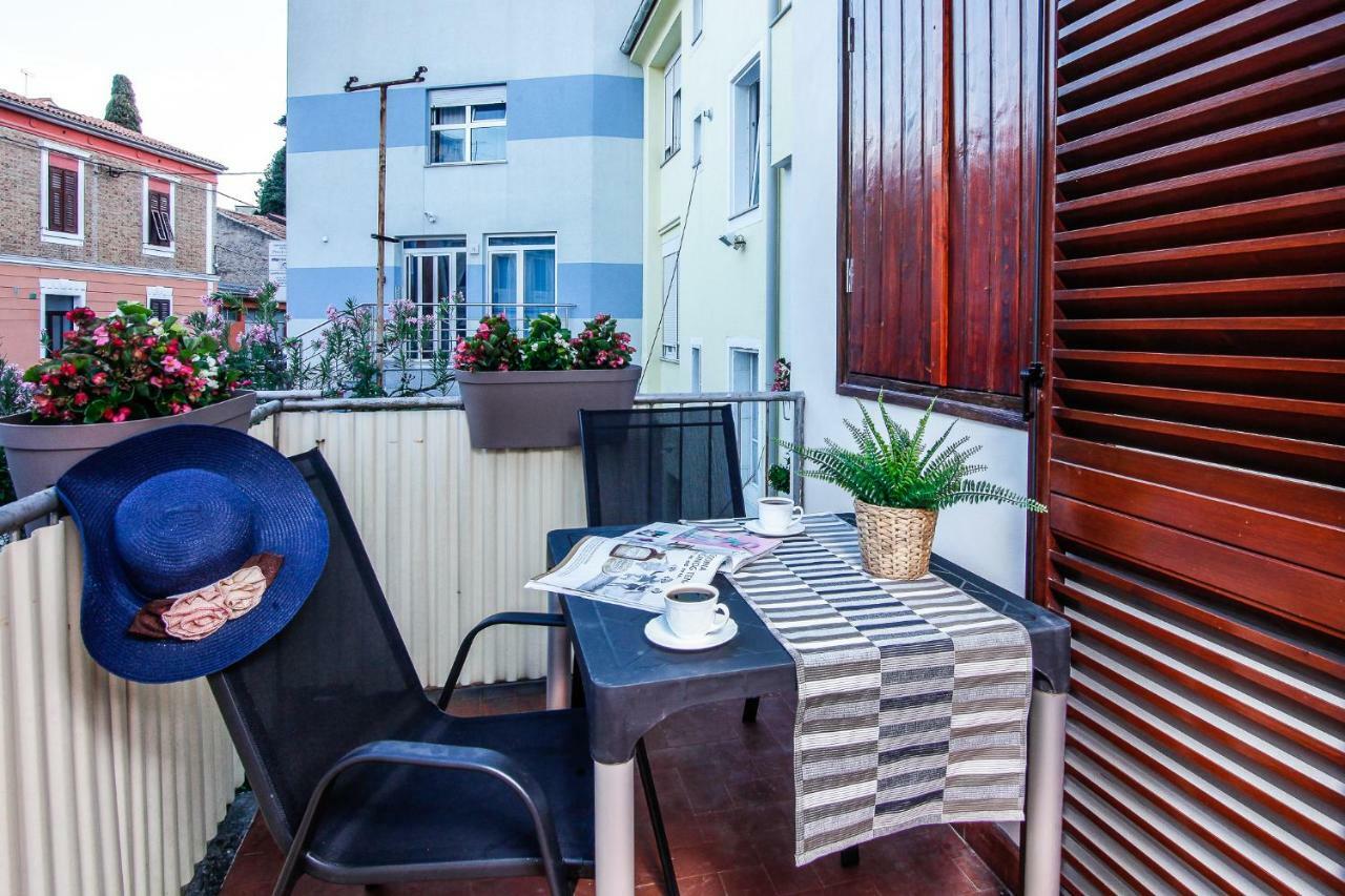 Apartment Kensi*** Пула Екстериор снимка