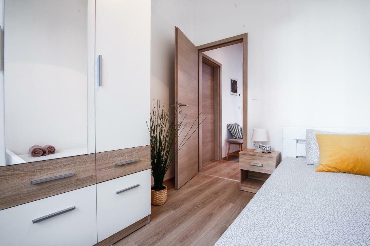 Apartment Kensi*** Пула Екстериор снимка