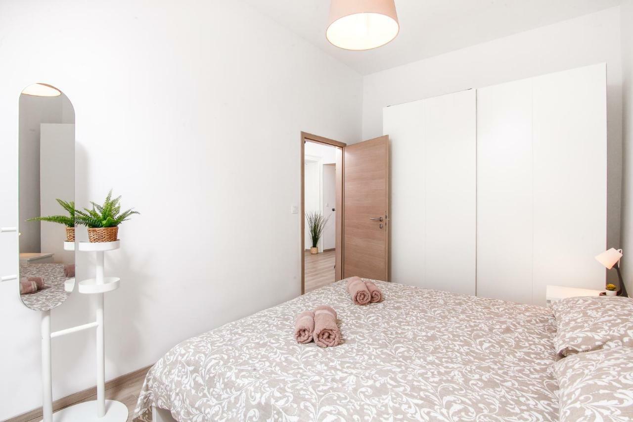 Apartment Kensi*** Пула Екстериор снимка